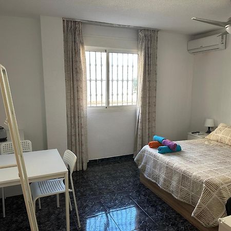 Almeria Centro Habitacion Privada En Apartamento Compartido ภายนอก รูปภาพ
