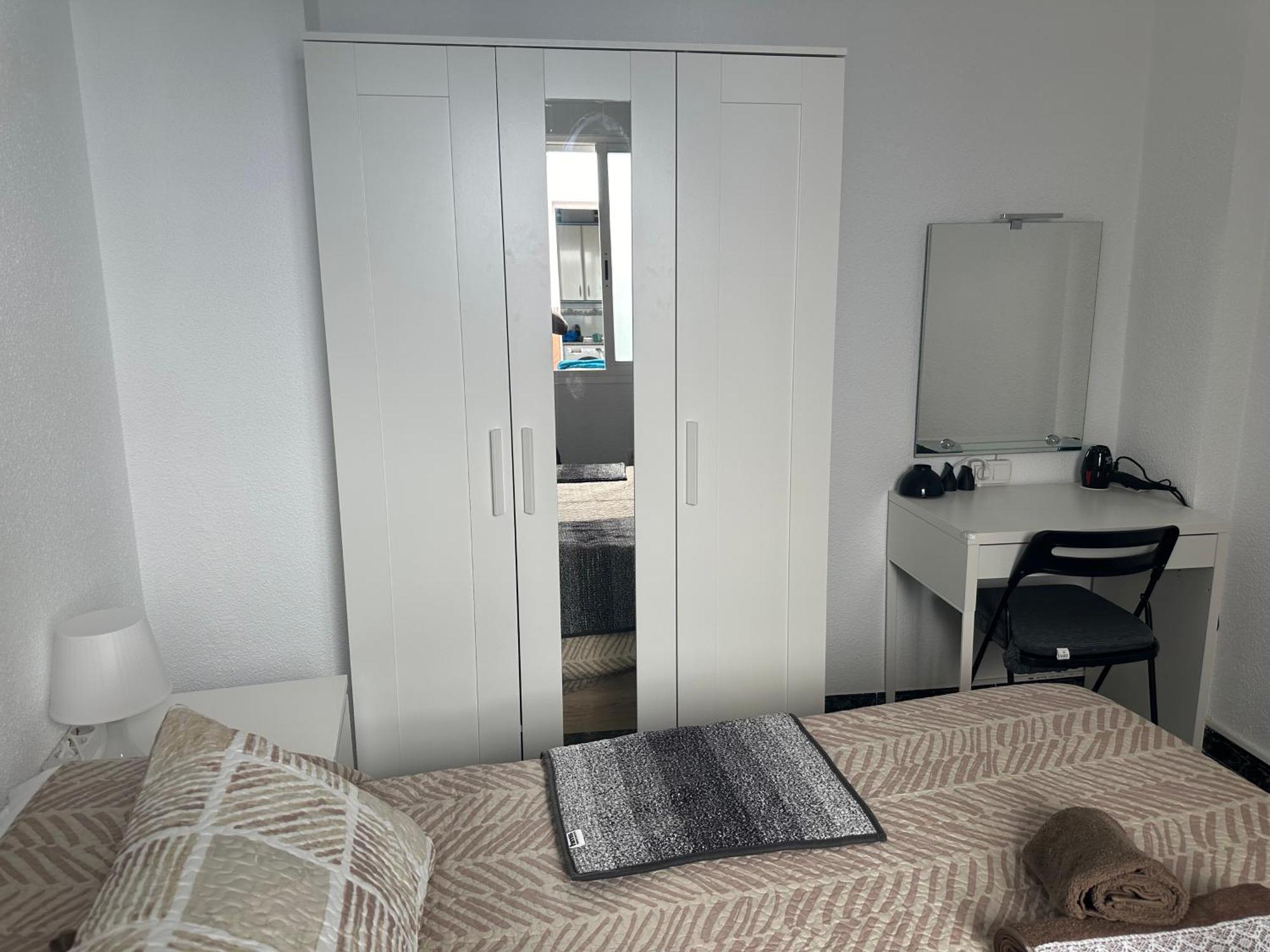 Almeria Centro Habitacion Privada En Apartamento Compartido ภายนอก รูปภาพ