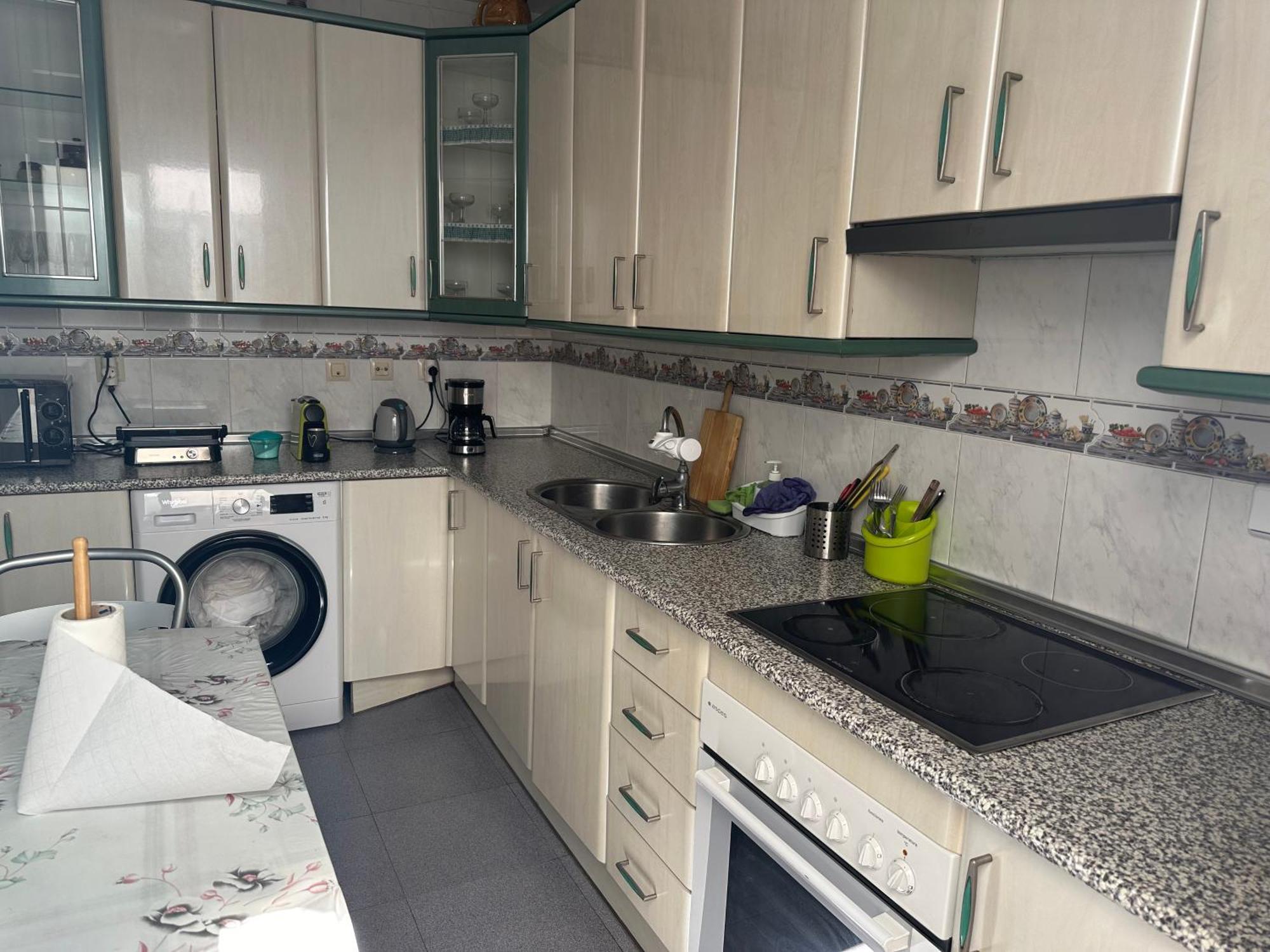 Almeria Centro Habitacion Privada En Apartamento Compartido ภายนอก รูปภาพ