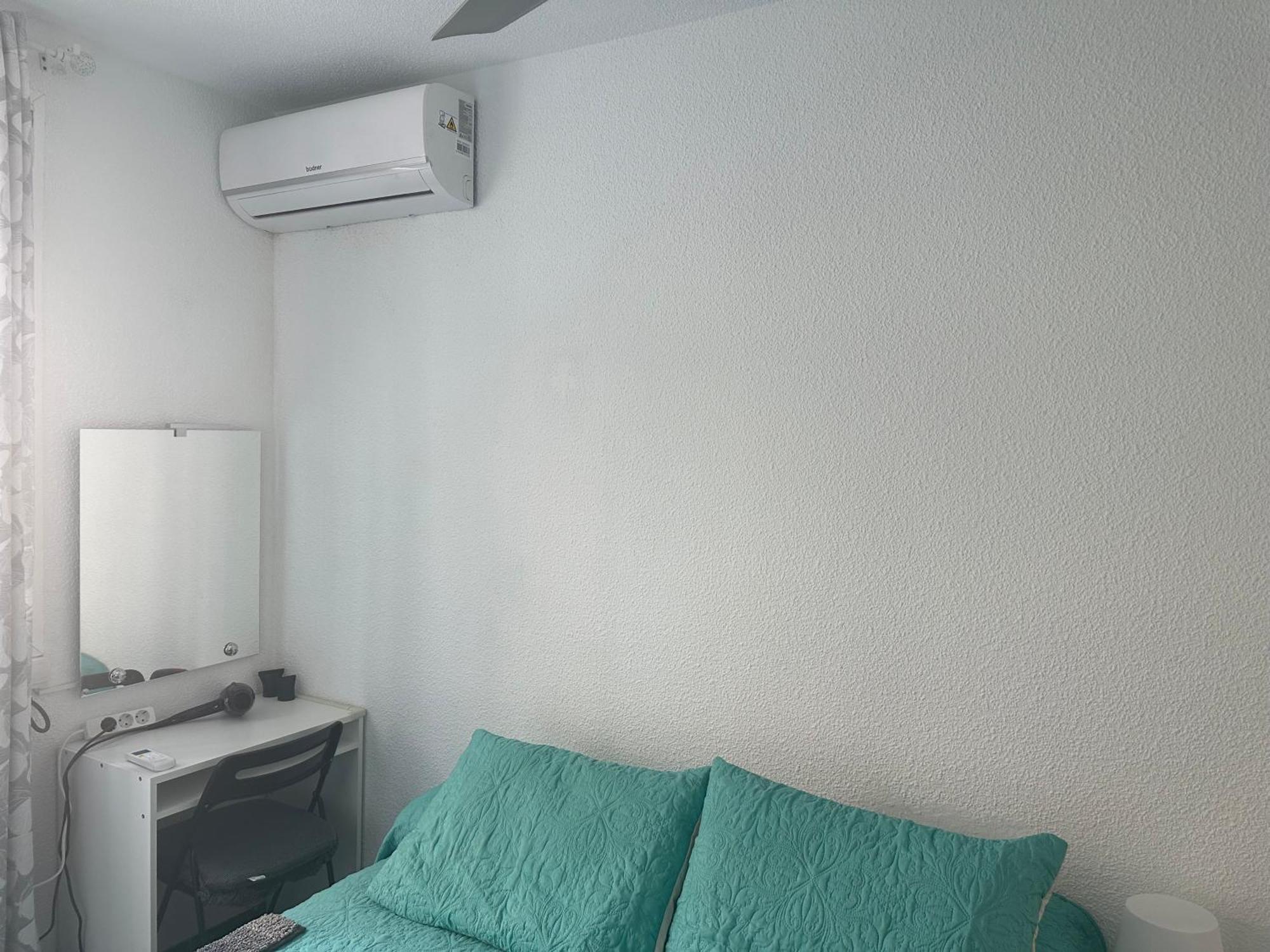 Almeria Centro Habitacion Privada En Apartamento Compartido ภายนอก รูปภาพ